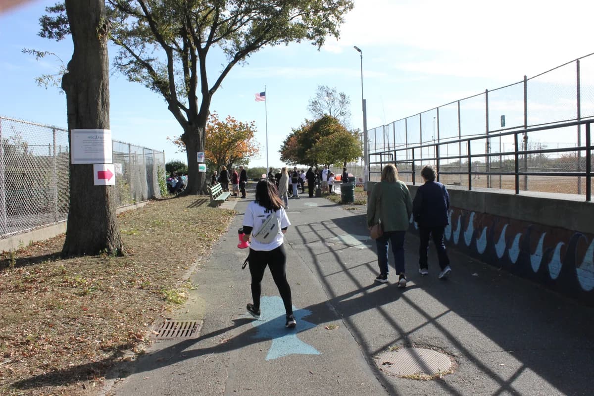 LightUpMBC Walk 2024 - UNSTOPPABLE Photo 71